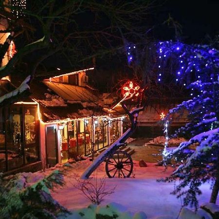 La Marele Moft Hotel Szlanik Kültér fotó