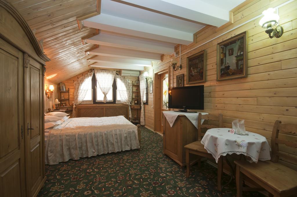 La Marele Moft Hotel Szlanik Szoba fotó