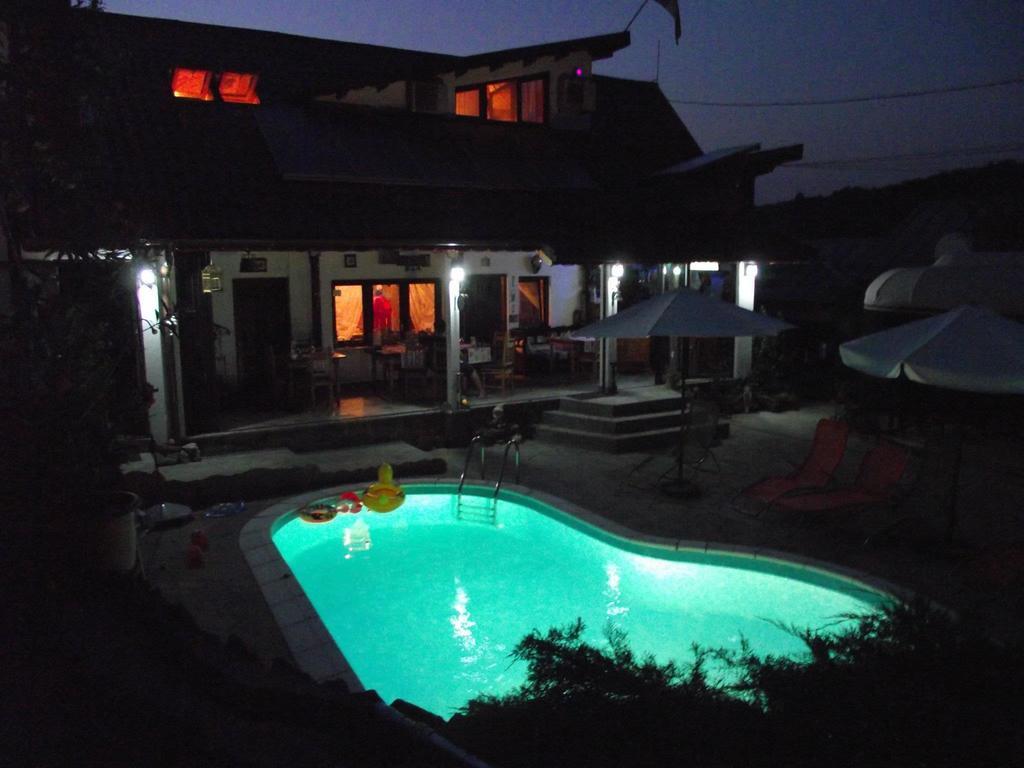 La Marele Moft Hotel Szlanik Kültér fotó