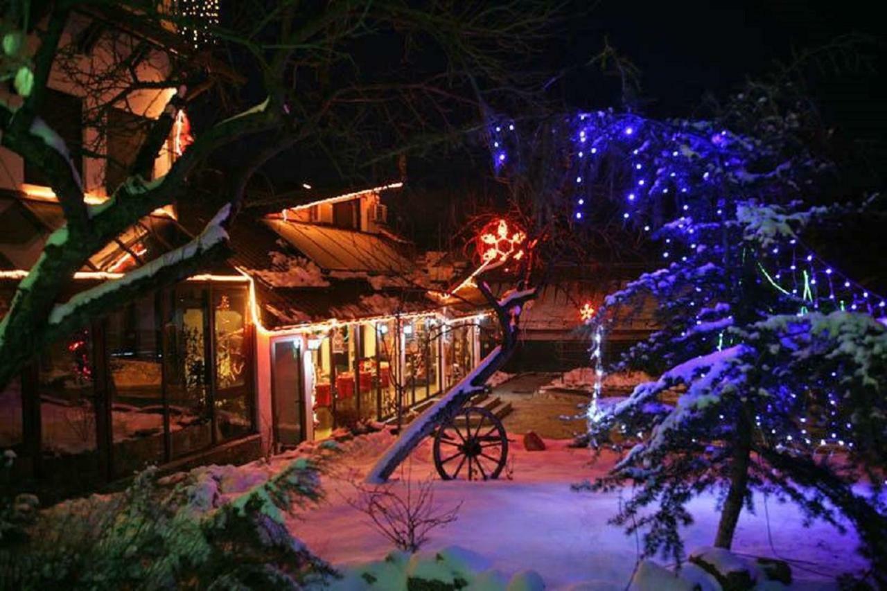La Marele Moft Hotel Szlanik Kültér fotó